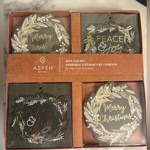 Aspen Merry Christmas Gift Tag Set - Green and Gold
